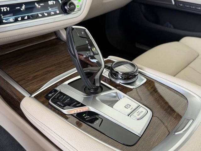 Used 2019 BMW 740i w/ Executive Package image 28
