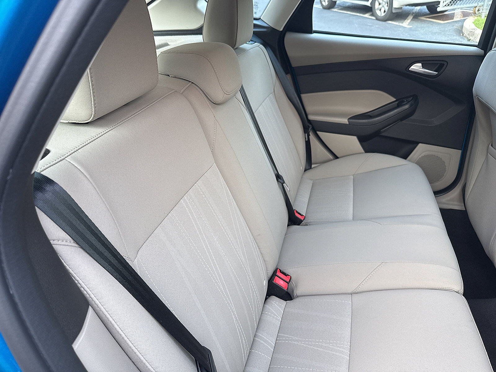 Used 2016 Ford Focus SE w/ SE Power Seat Package FWD image 36
