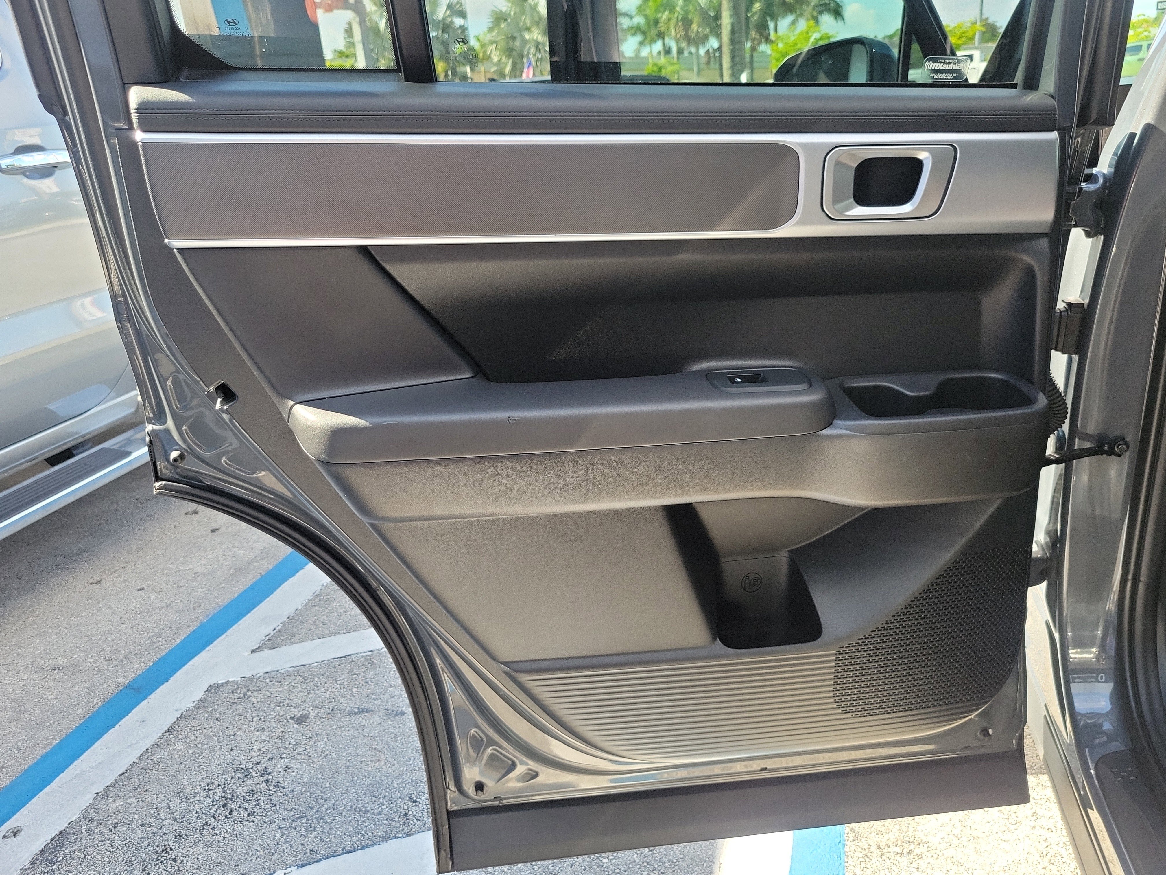 Used 2025 Hyundai Santa Fe SE image 24