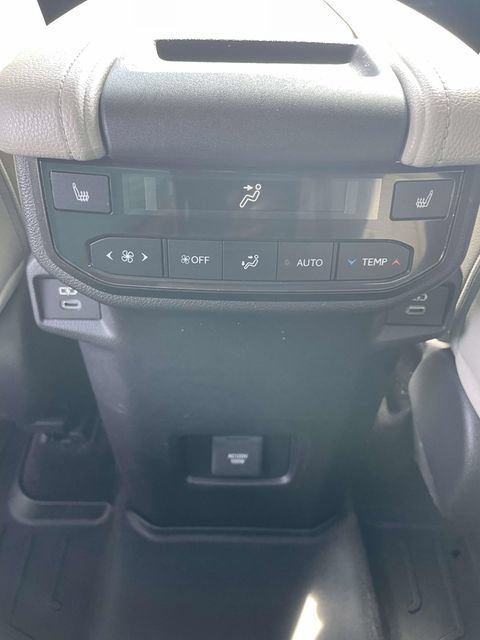 Used 2025 Toyota Grand Highlander FWD image 19