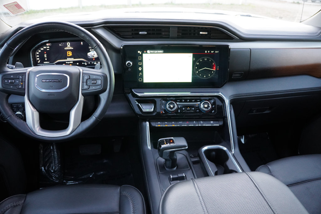 Used 2024 GMC Sierra 1500 Denali AWD/4WD image 19