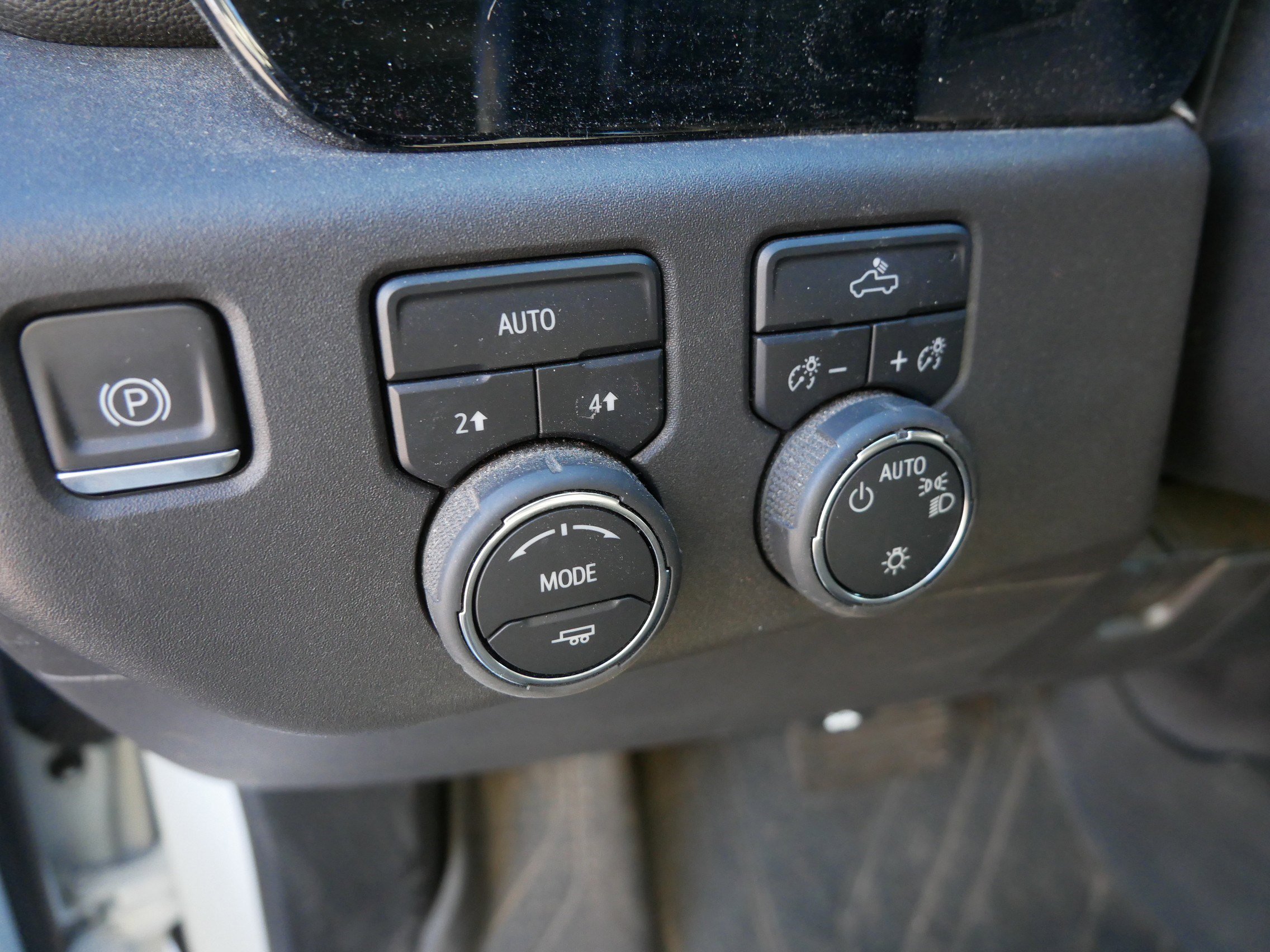 Used 2024 Chevrolet Silverado 1500 LT w/ Protection Package image 21