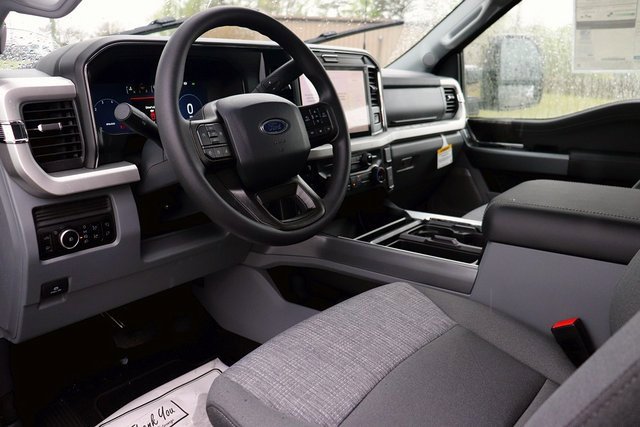 New 2025 Ford F350 XLT w/ Black Appearance Package image 11