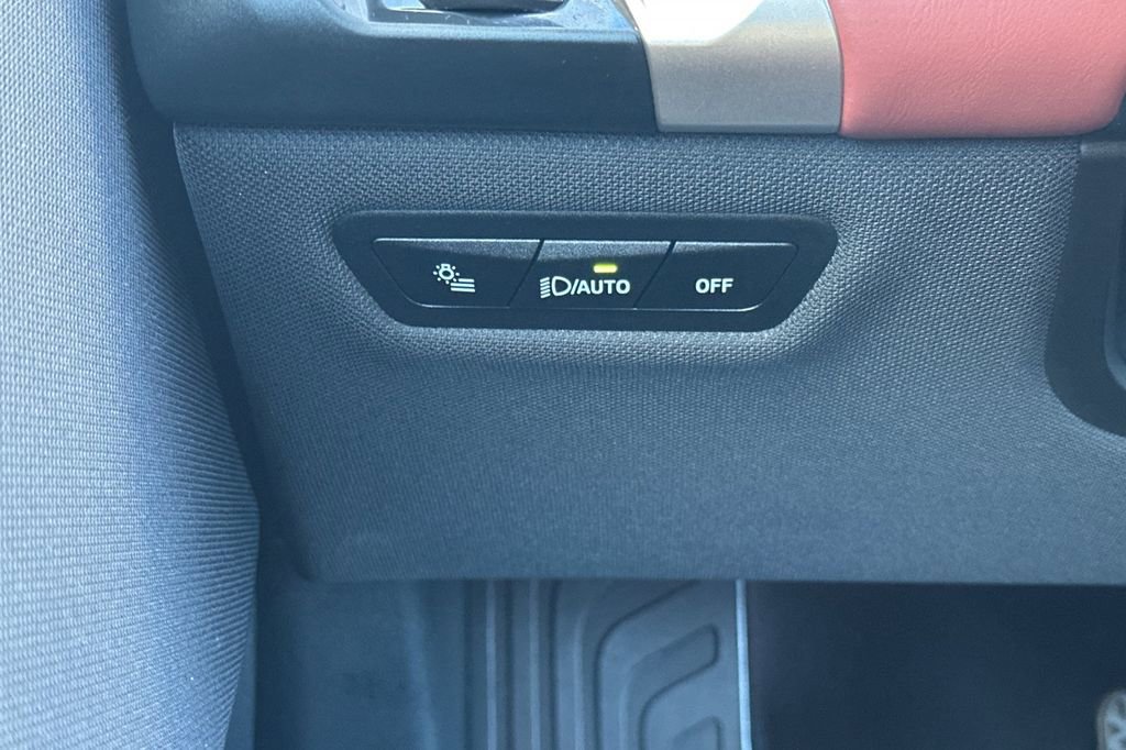 Used 2023 BMW iX M60 image 32