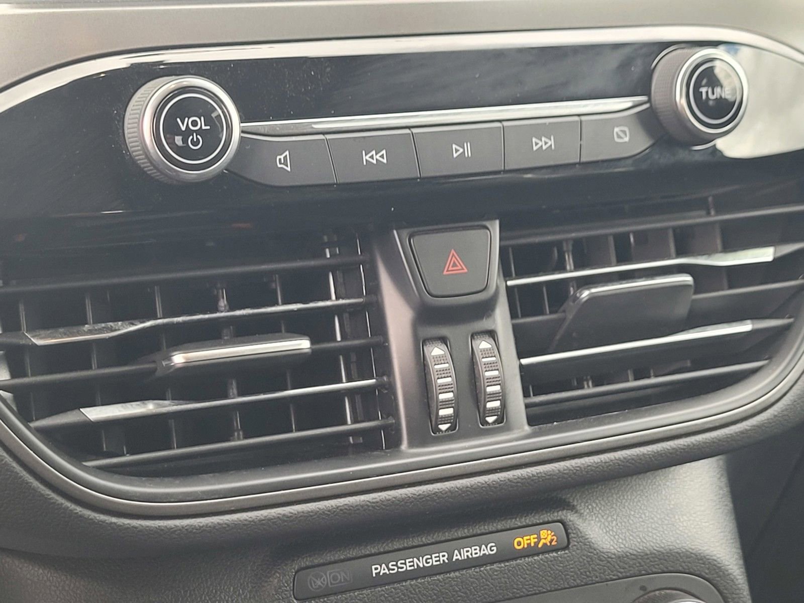 Used 2023 Ford Escape Active image 20