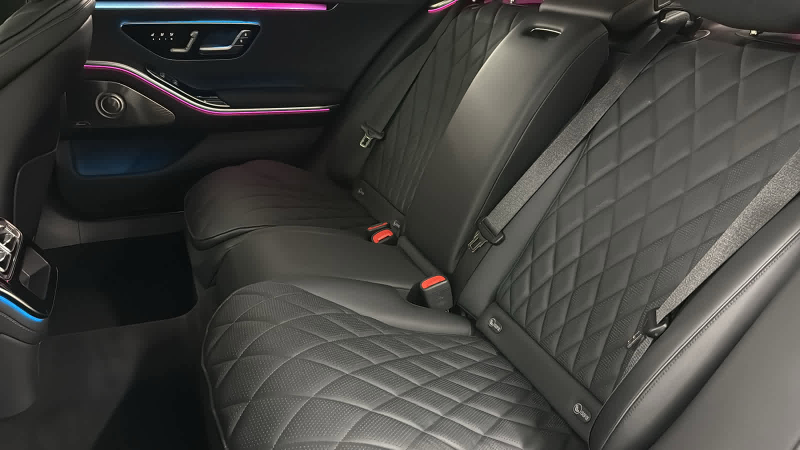 New 2025 Mercedes-Benz S 580e 4MATIC Sedan image 30