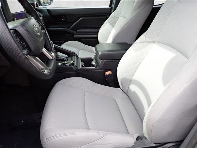 Used 2025 Toyota Tacoma SR5 image 10