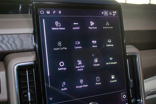 Used 2025 GMC Yukon XL Denali image 33