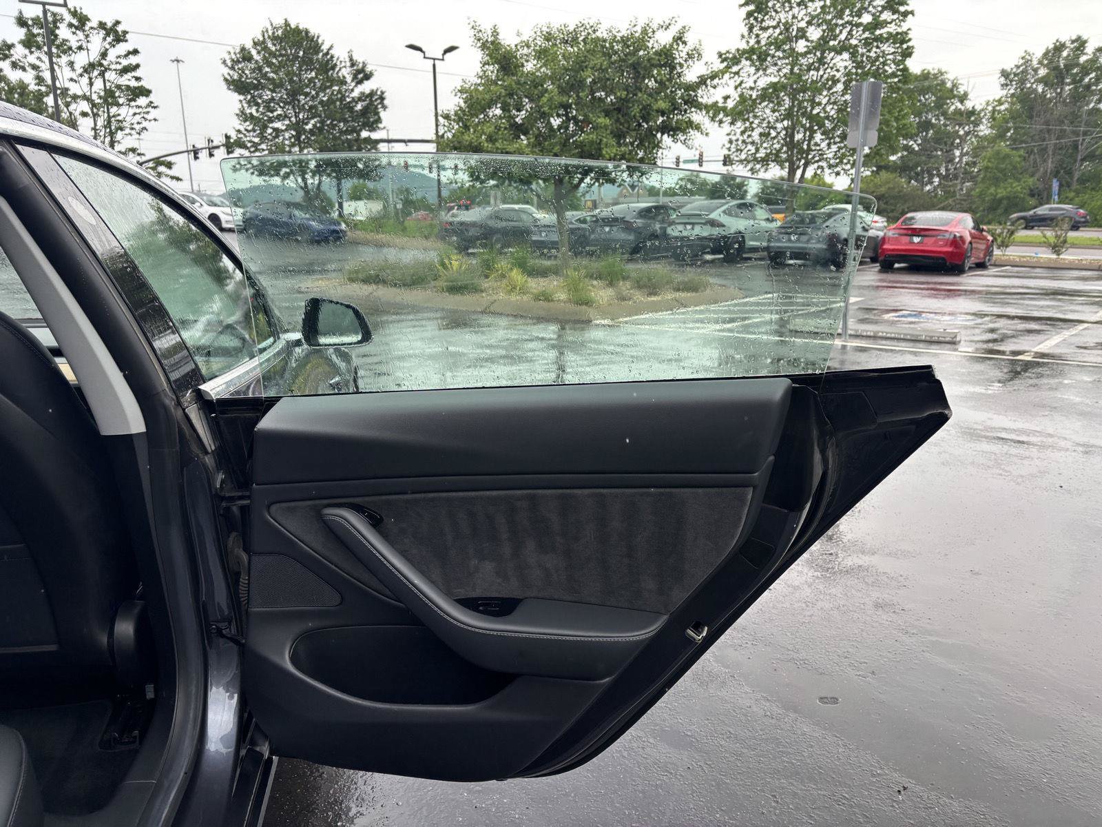 Used 2019 Tesla Model 3 Long Range AWD/4WD image 17