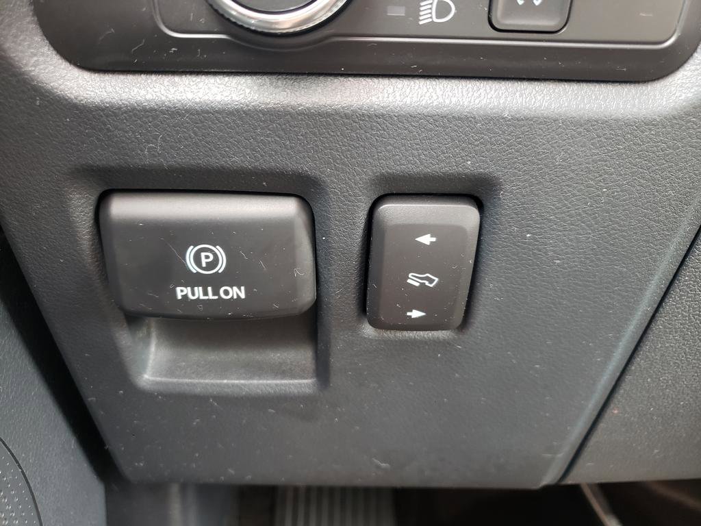 Used 2022 Ford Expedition Limited AWD/4WD image 23