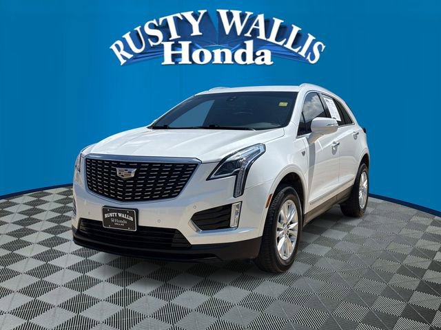Used 2022 Cadillac XT5 Luxury w/ LPO, Floor Liner Package FWD image 4