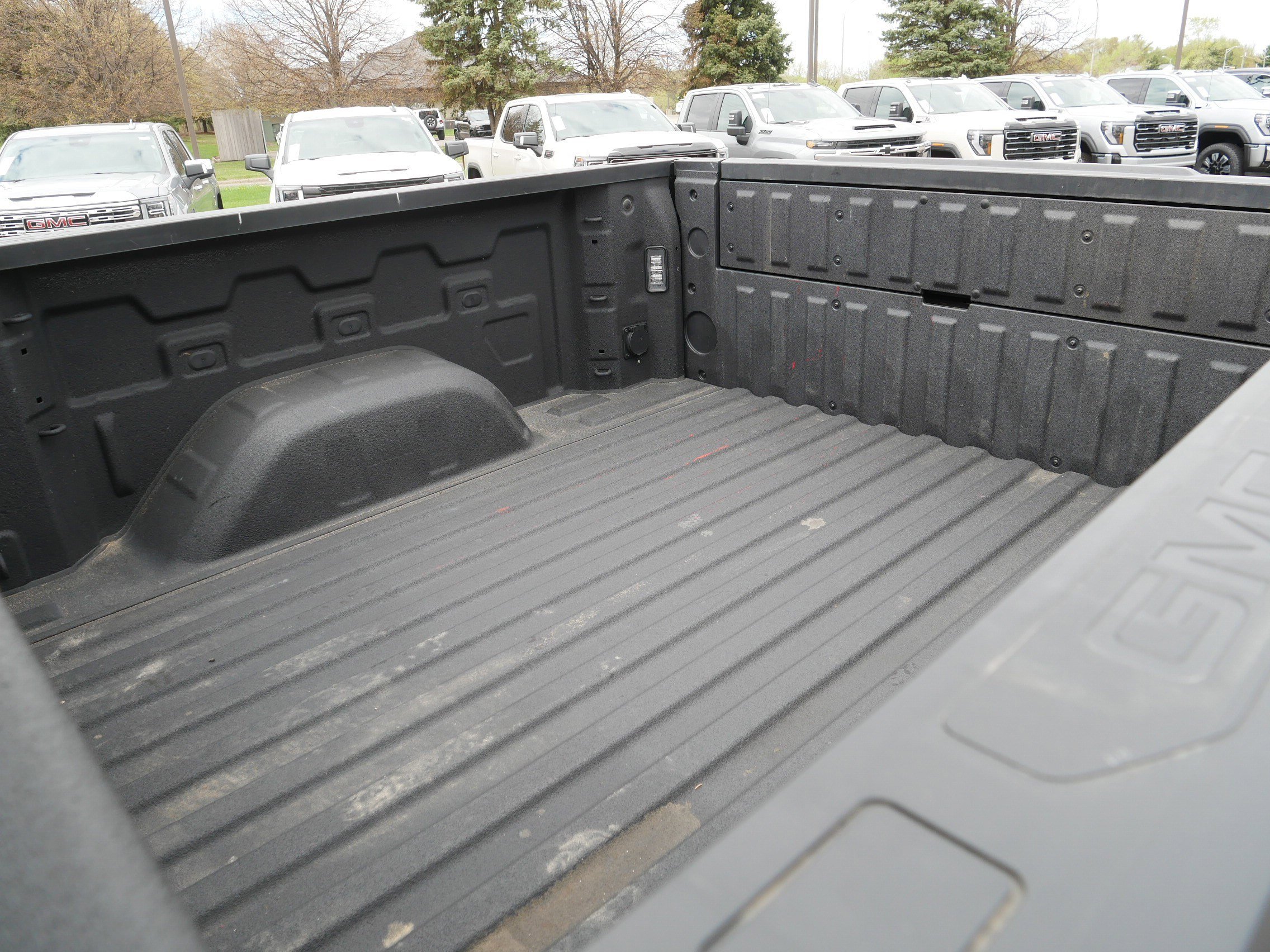 Used 2023 GMC Sierra 1500 AT4 w/ AT4 Preferred Package AWD/4WD image 37