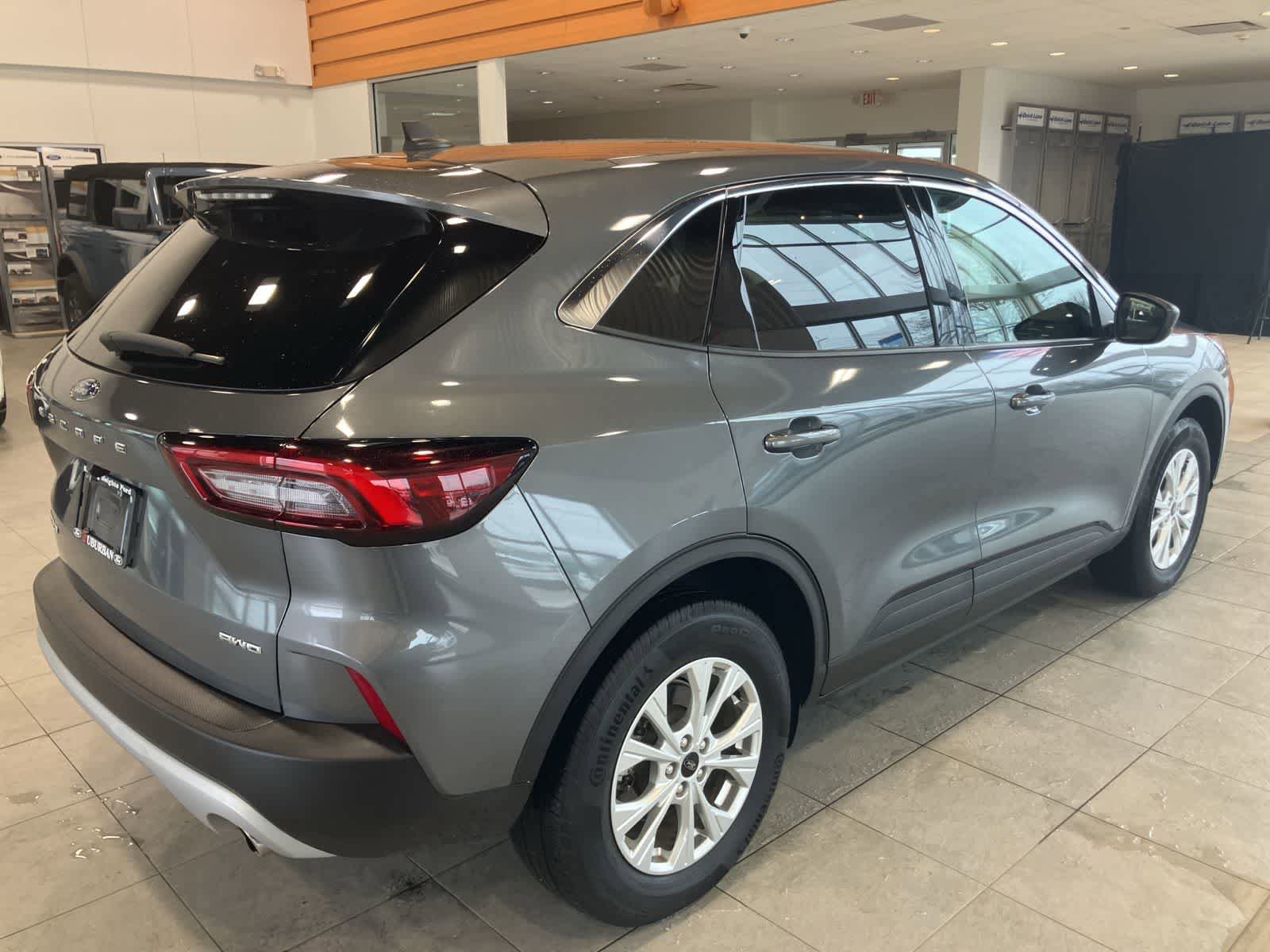 Used 2023 Ford Escape Active AWD/4WD image 5