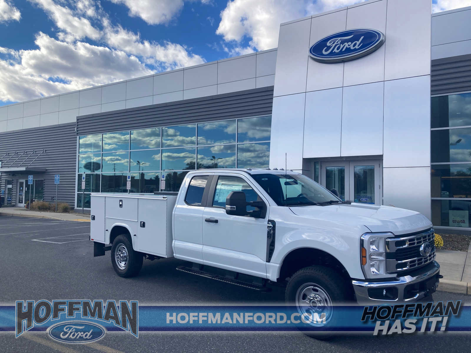 New 2025 Ford F350 XL w/ XL Chrome Package image 2