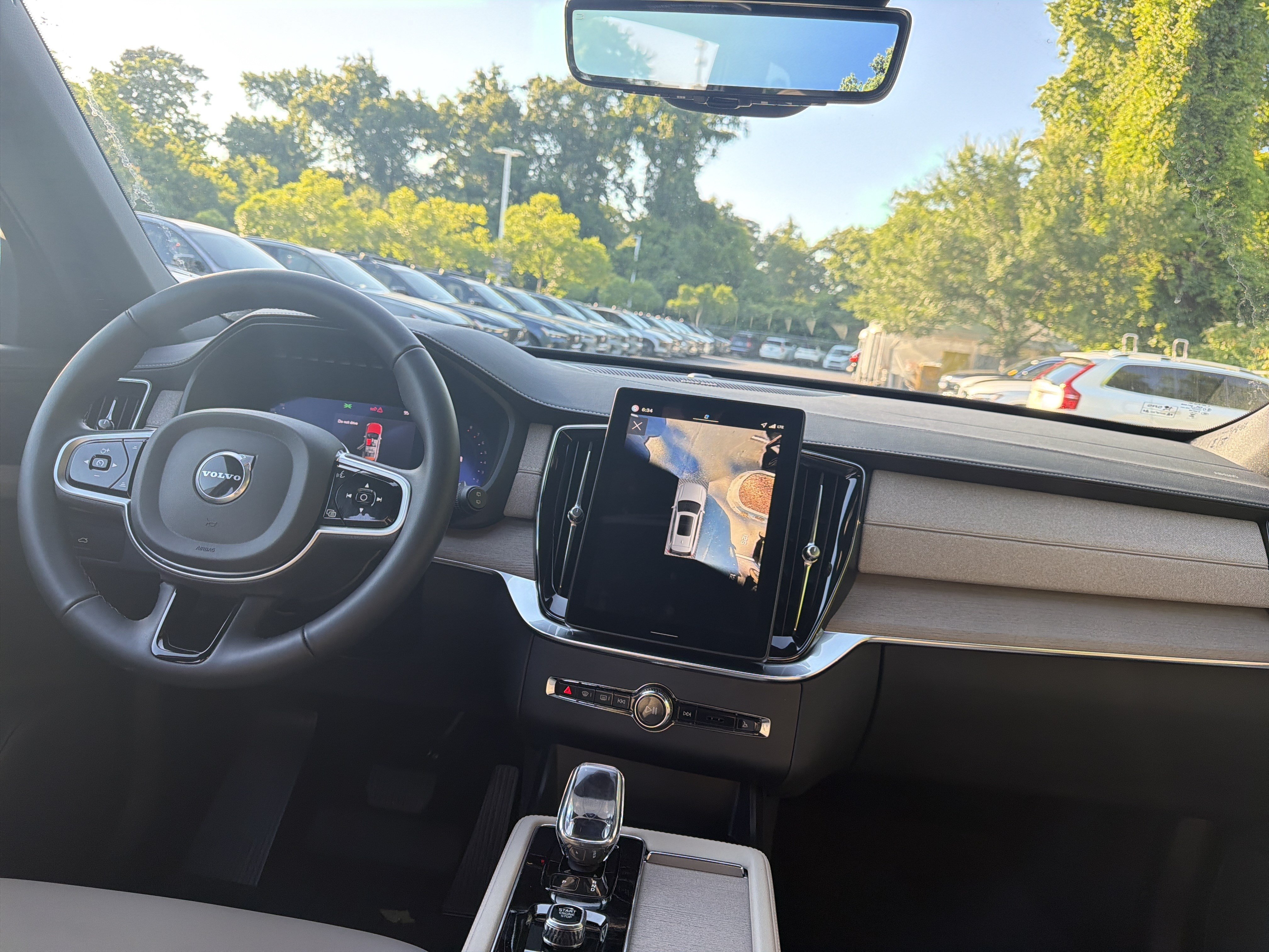 Certified 2026 Volvo XC90 B6 Plus w/ Protection Package Premier AWD/4WD image 30