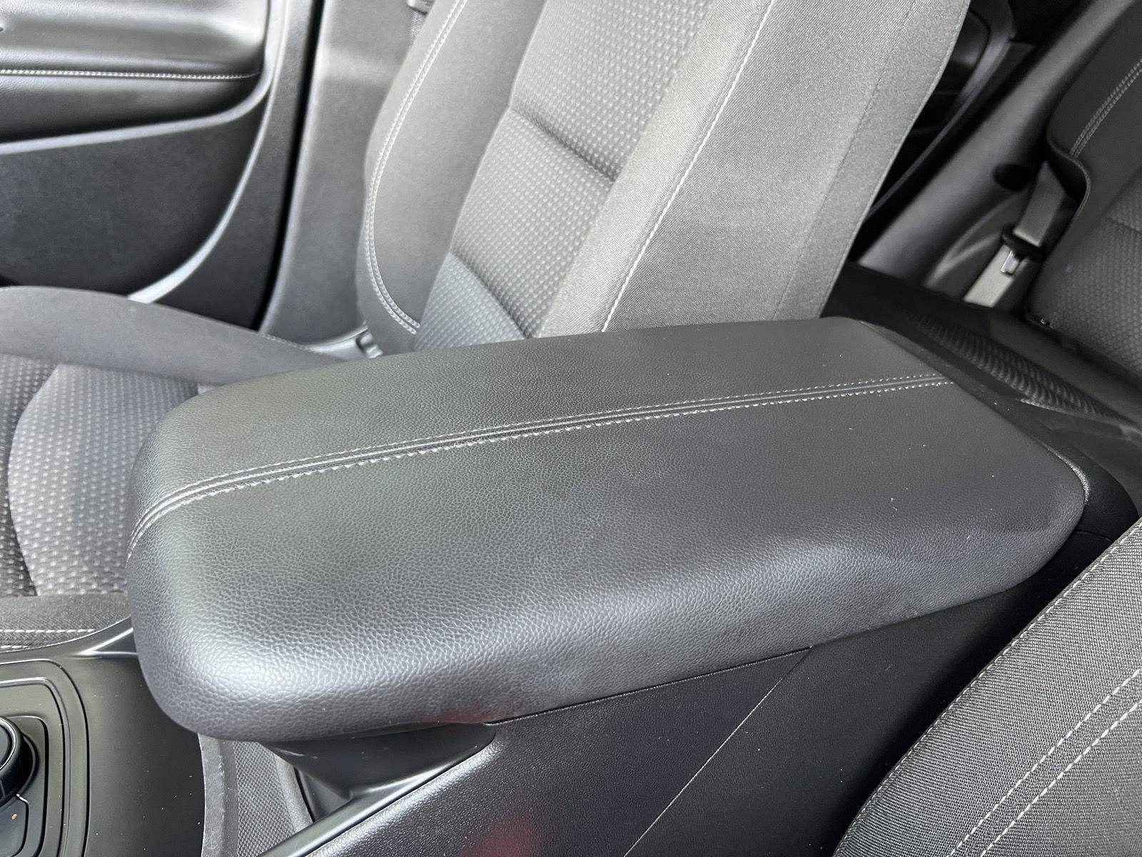 Used 2023 GMC Terrain SLE FWD image 30
