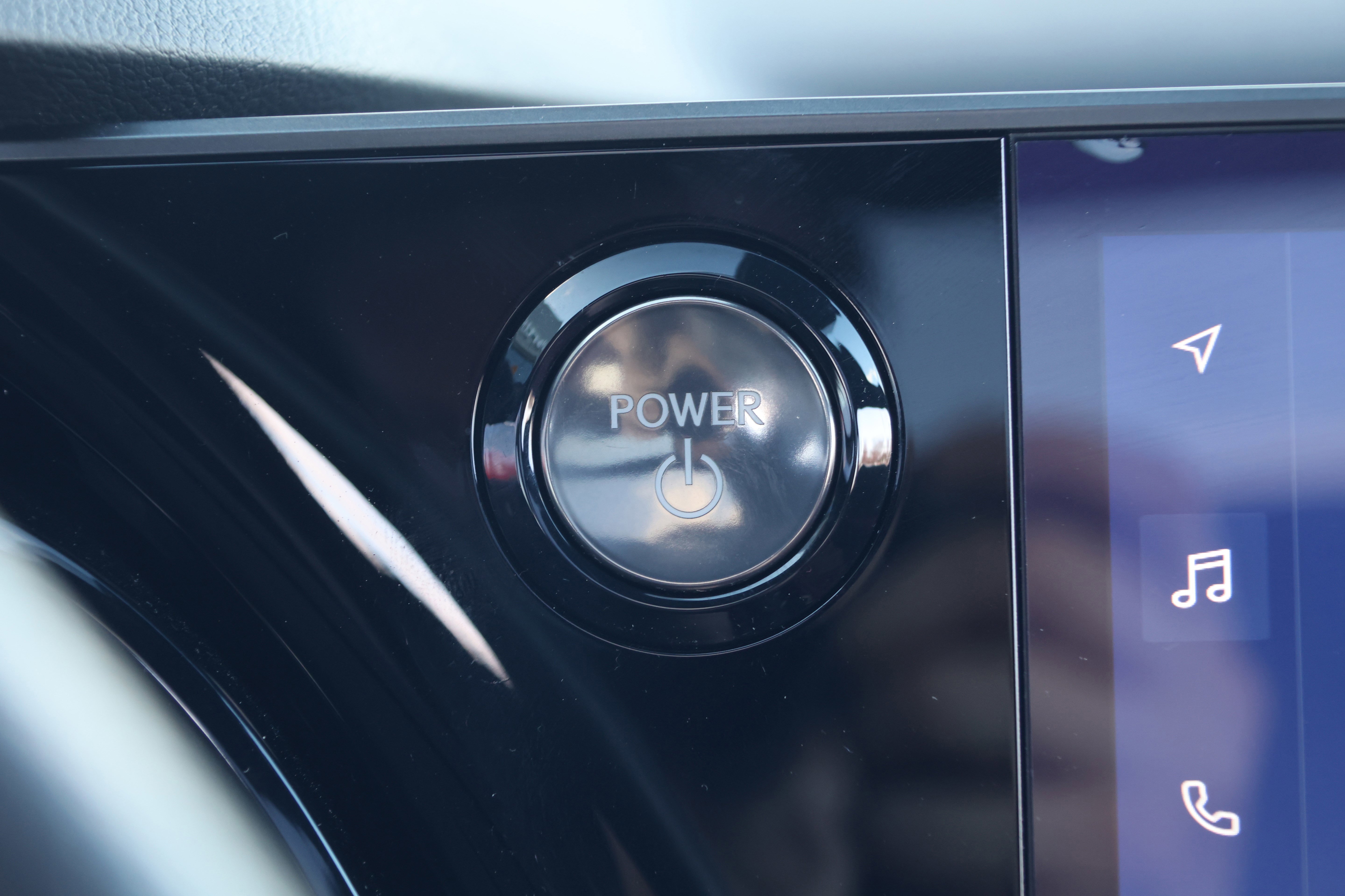 Certified 2023 Lexus RX 500h F Sport w/ Accessory Package (Z1) image 22