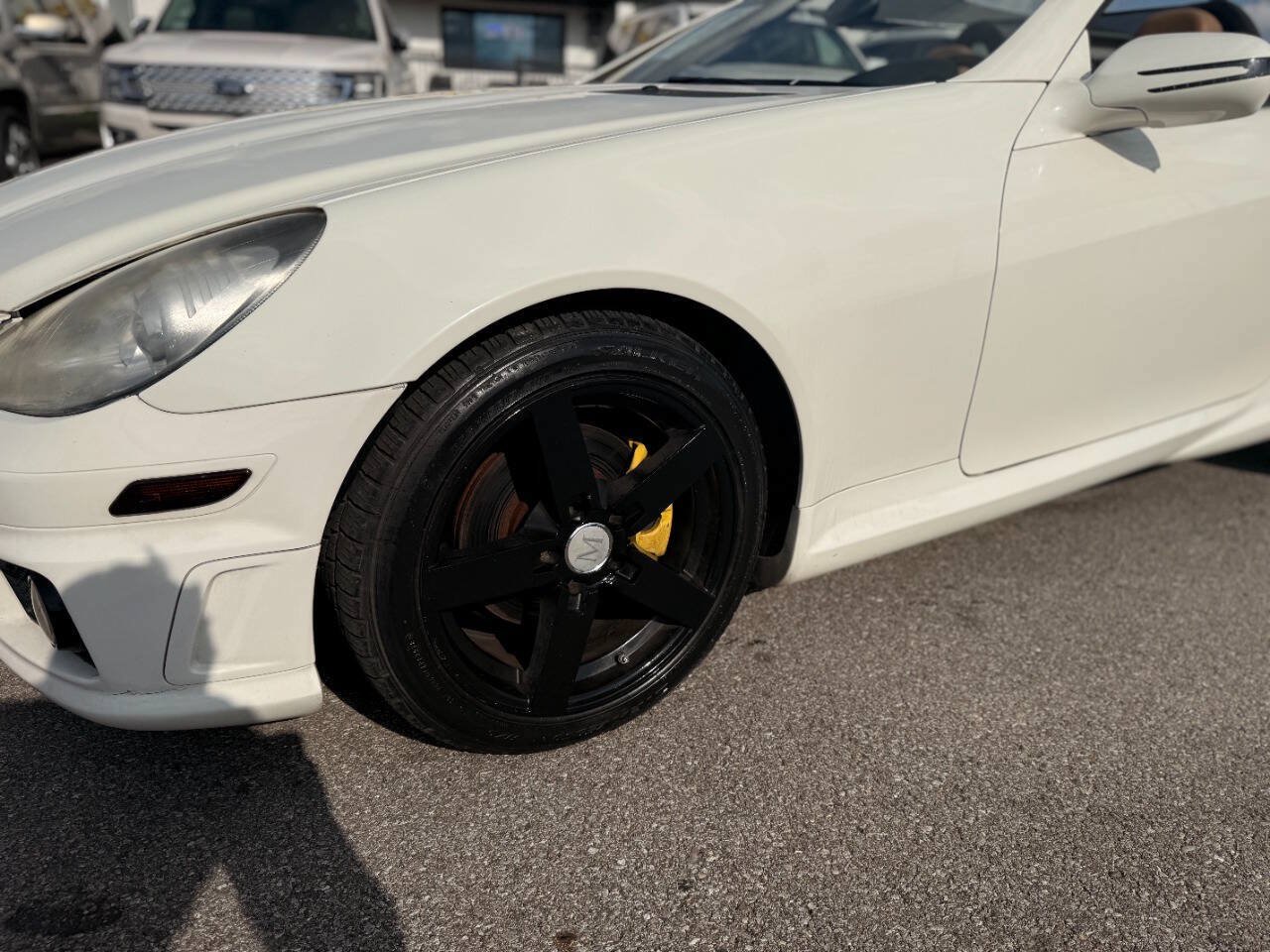 Used 2011 Mercedes-Benz SLK 300 image 14
