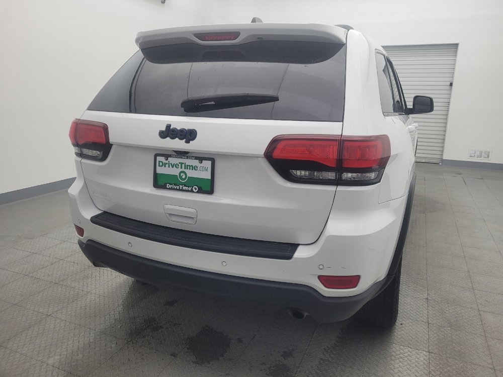 Used 2019 Jeep Grand Cherokee Laredo image 7