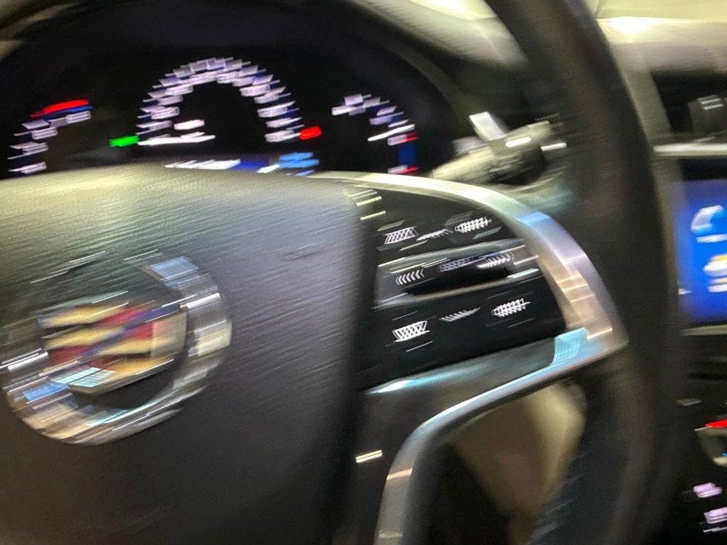 Used 2013 Cadillac XTS Luxury w/ Driver Awareness Package AWD/4WD image 11