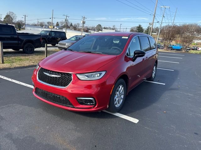 New 2026 Chrysler Pacifica Select image 3