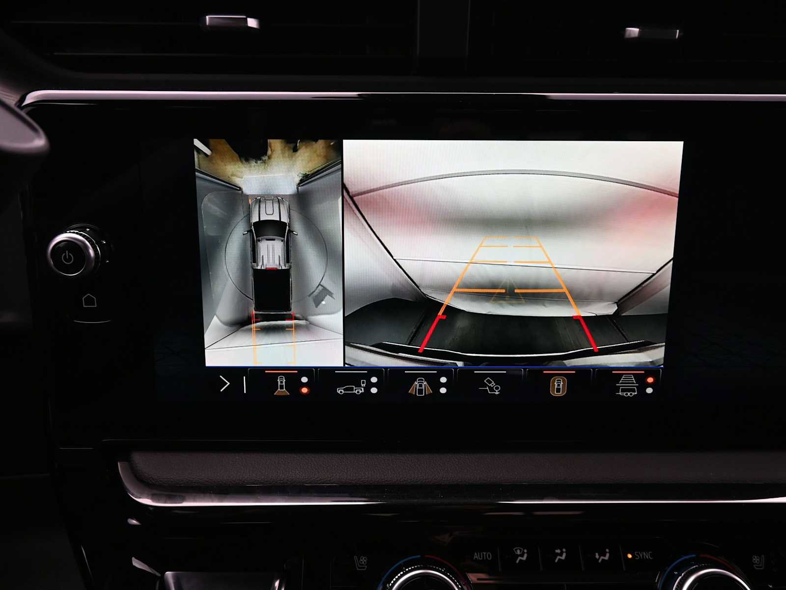 New 2026 GMC Sierra 2500 AT4 image 8