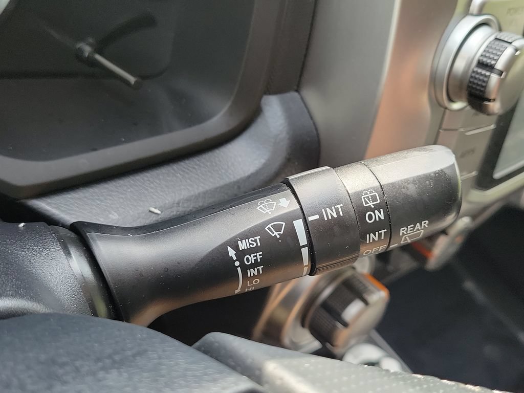 Used 2016 Toyota 4Runner SR5 AWD/4WD image 12
