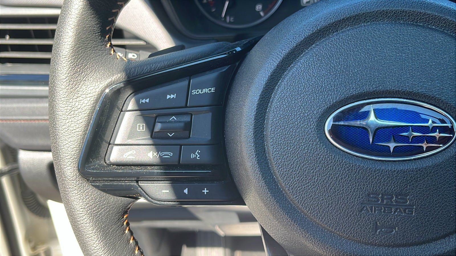 Certified 2025 Subaru Forester Touring AWD/4WD image 14