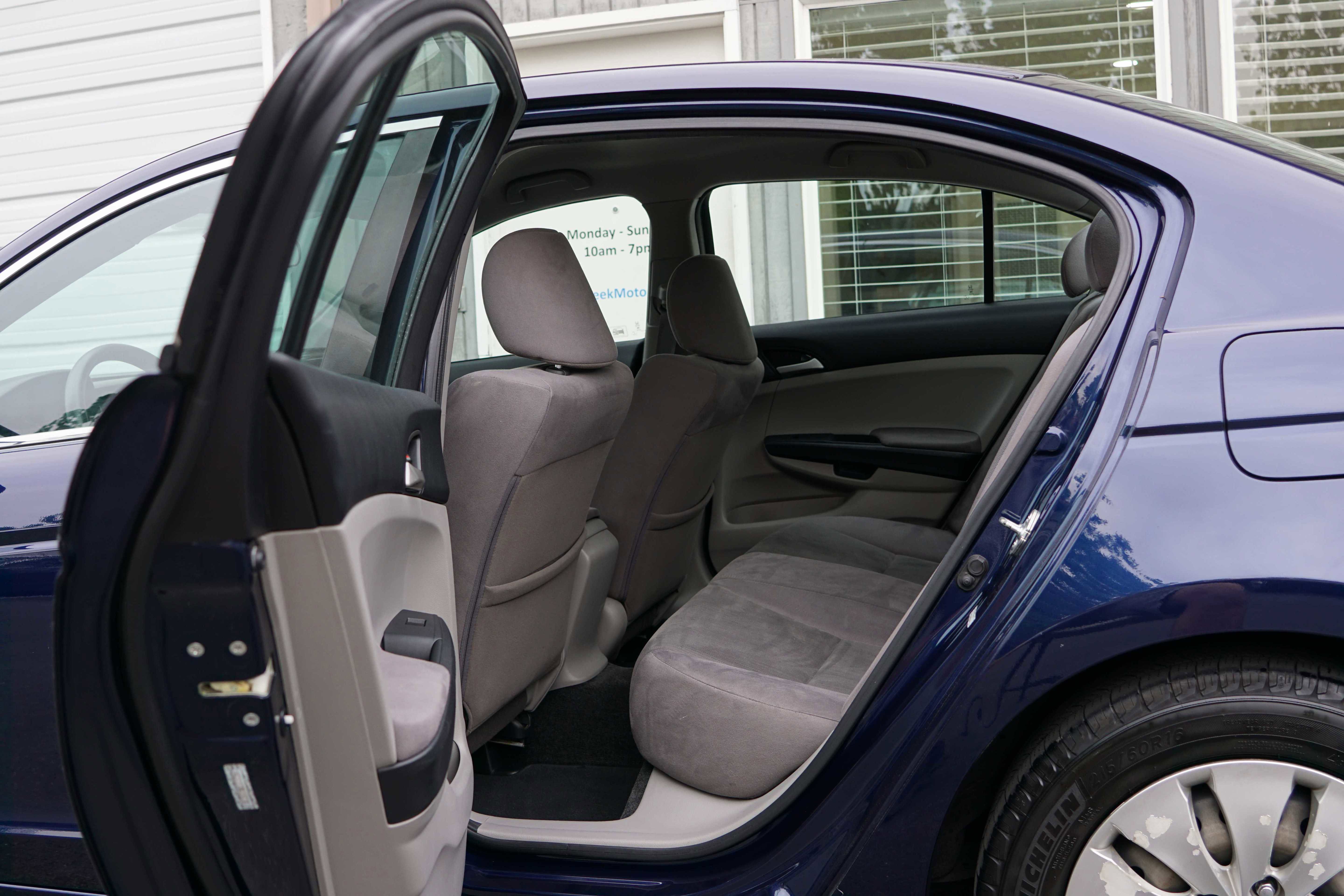 Used 2011 Honda Accord LX image 26