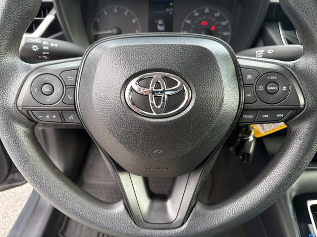 Used 2025 Toyota Corolla LE FWD image 23