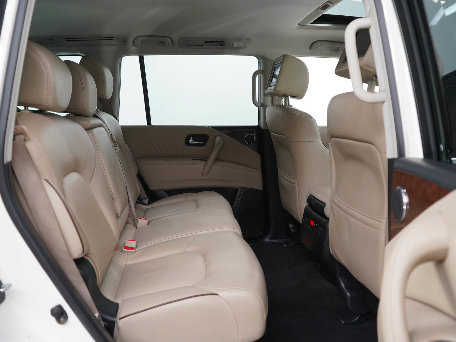 Used 2017 Nissan Armada Platinum AWD/4WD image 12