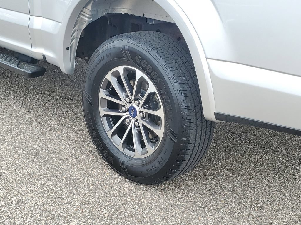 Used 2019 Ford F150 XLT w/ Equipment Group 302A Luxury AWD/4WD image 35