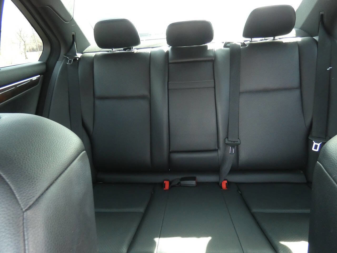 Used 2013 Mercedes-Benz C 300 4MATIC Sedan image 21