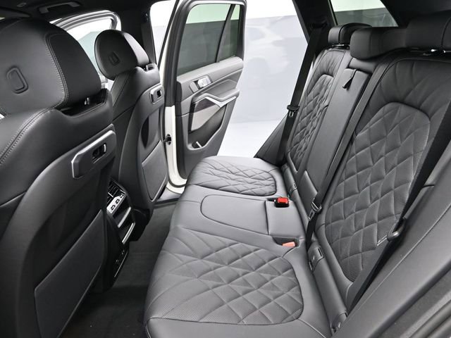 New 2026 BMW X5 xDrive40i w/ M Sport Package AWD/4WD image 17