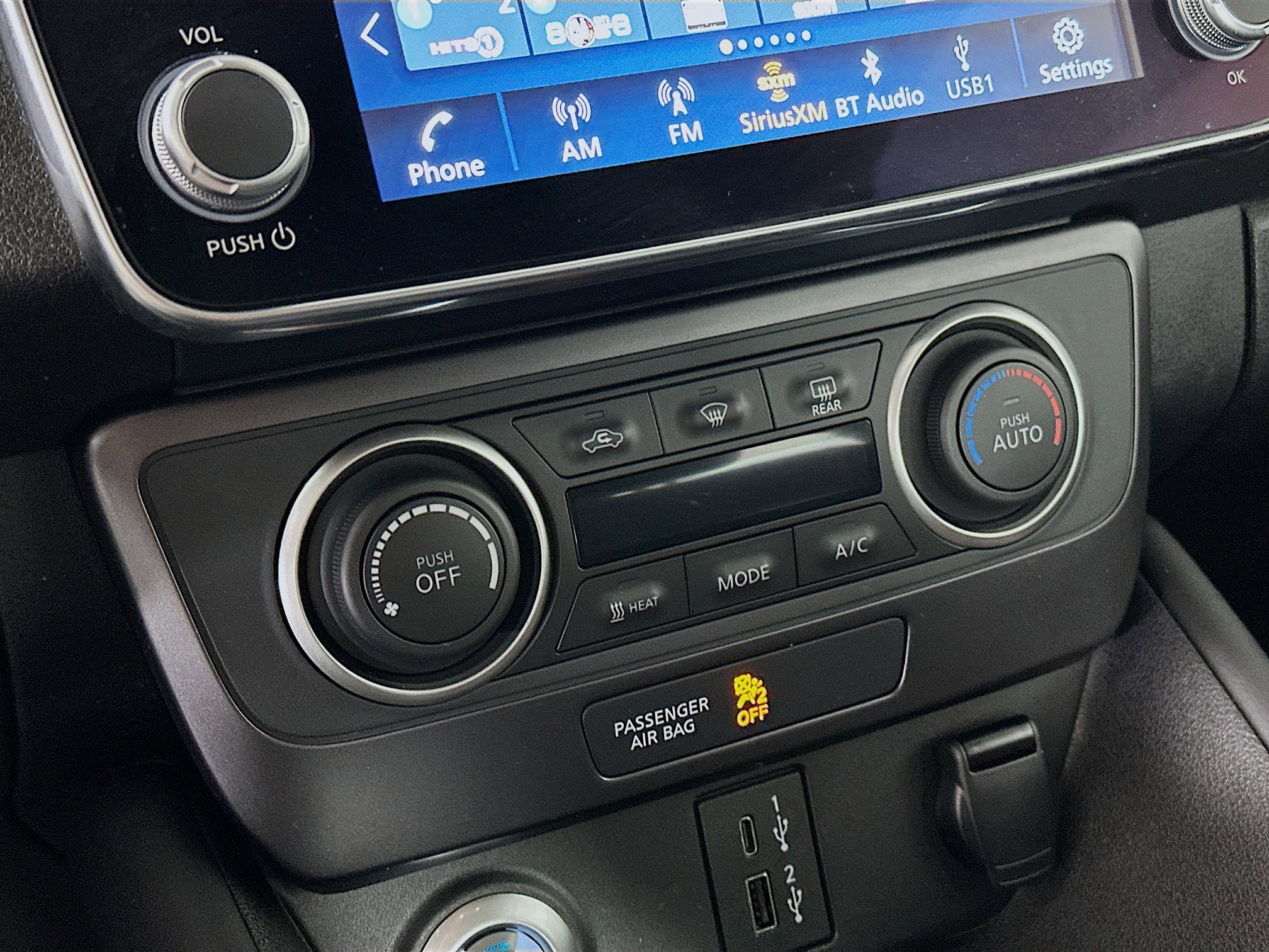 Used 2024 Nissan Leaf S image 23