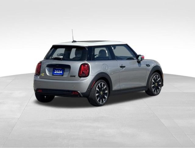 Used 2024 MINI Cooper SE FWD image 4