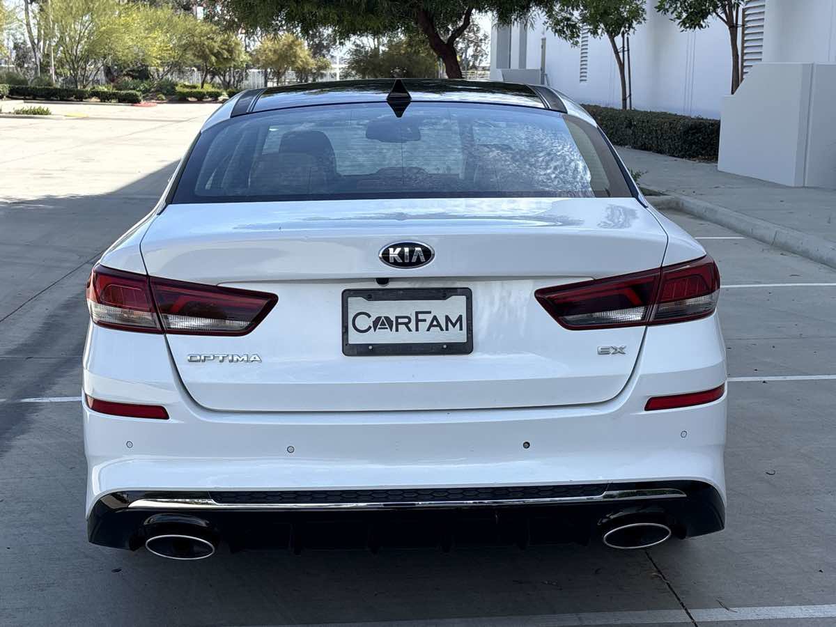 Used 2019 Kia Optima EX w/ EX Premium Package FWD image 4