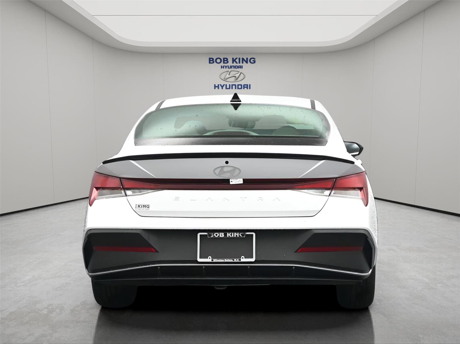 Certified 2025 Hyundai Elantra Sport image 26