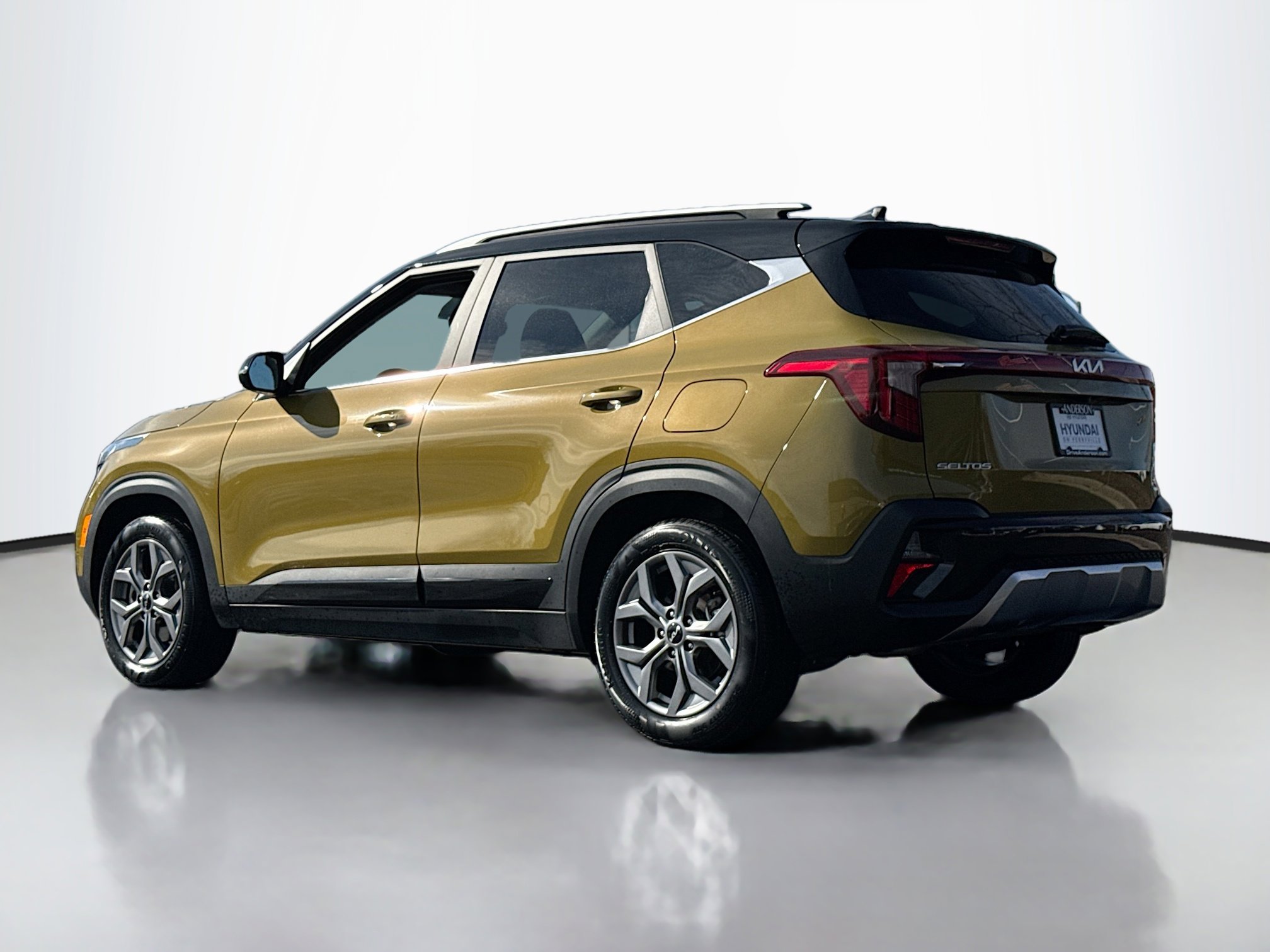 Used 2024 Kia Seltos S image 13