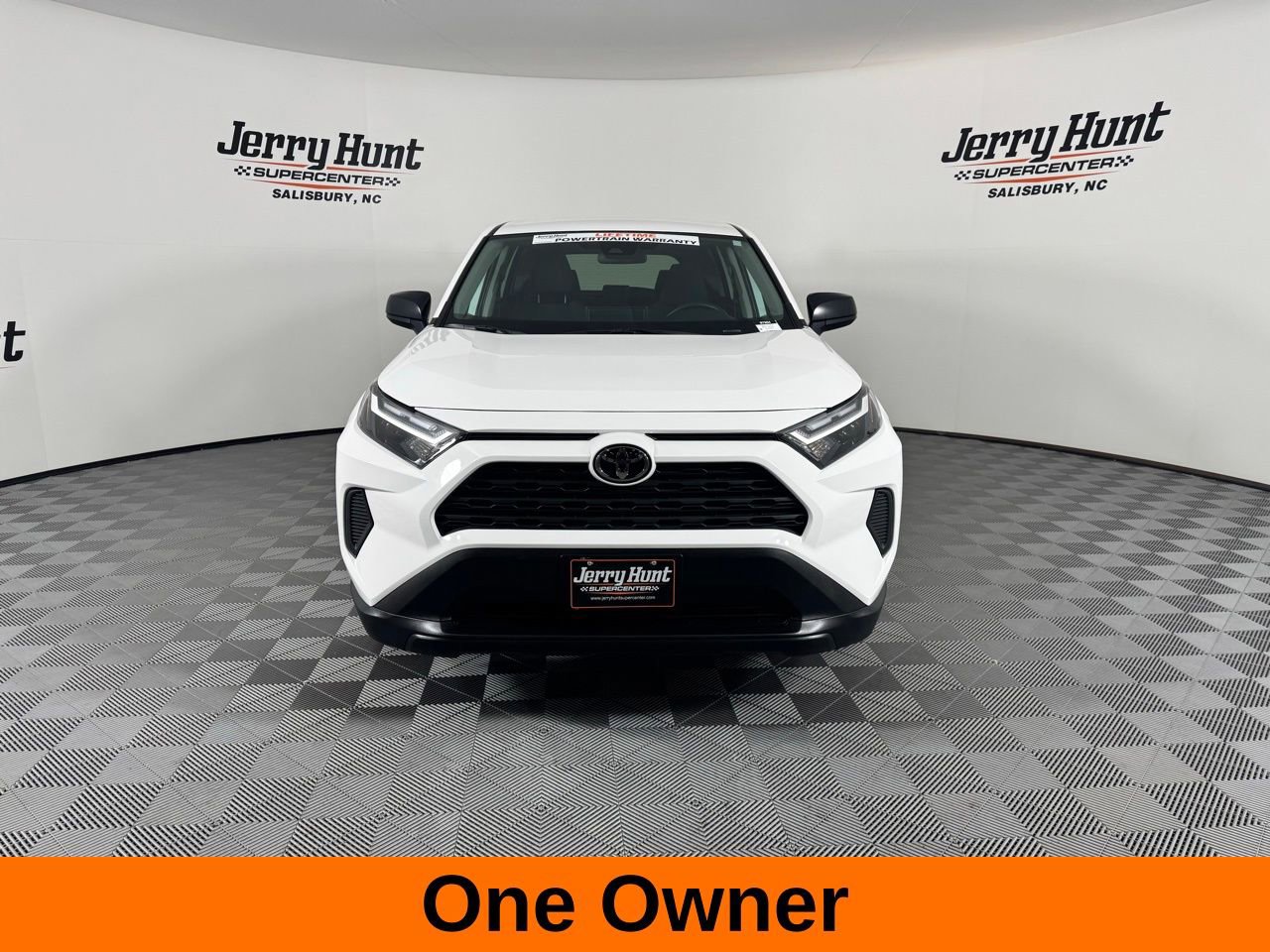 Used 2025 Toyota RAV4 LE image 5