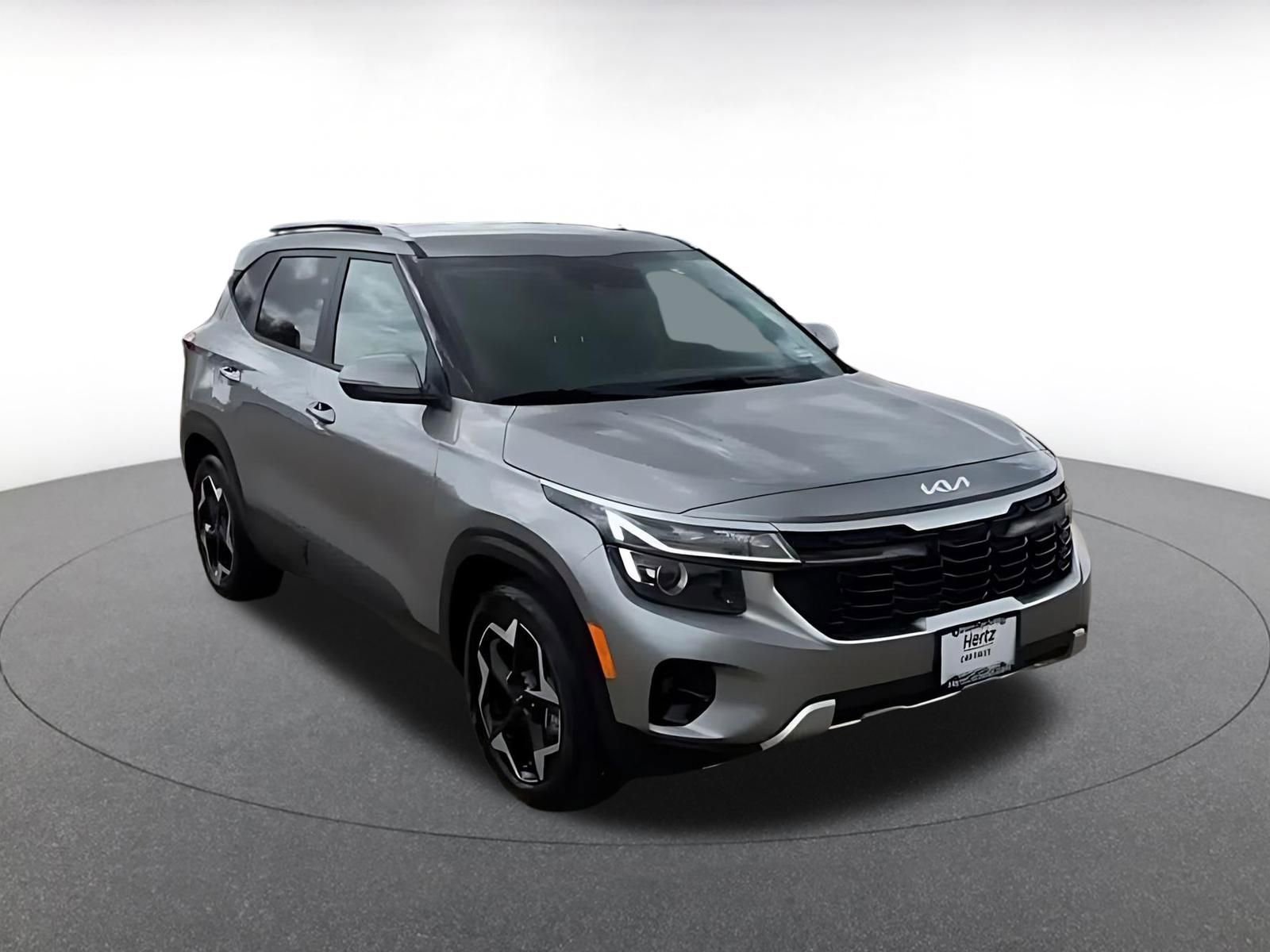 Used 2025 Kia Seltos S image 3