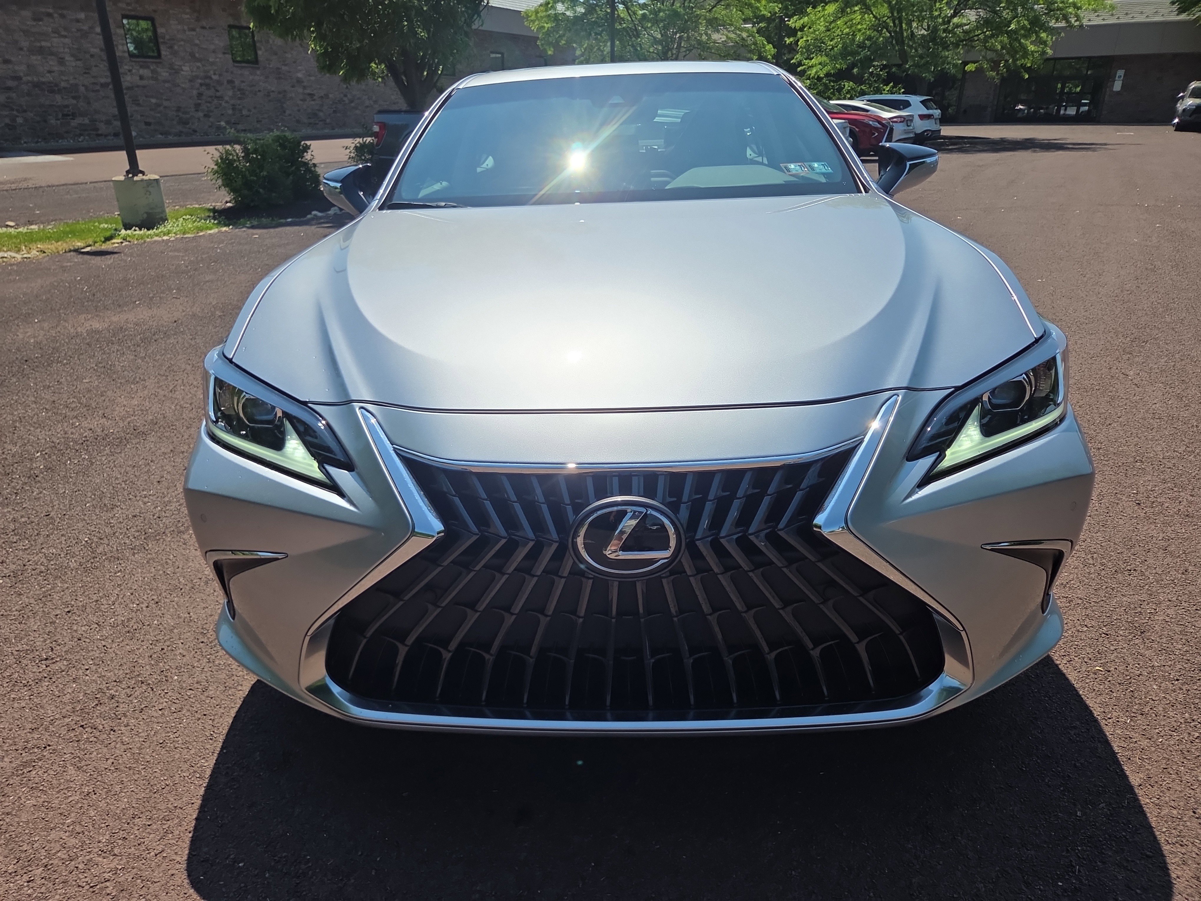 Certified 2025 Lexus ES 350 w/ Premium Package FWD image 8