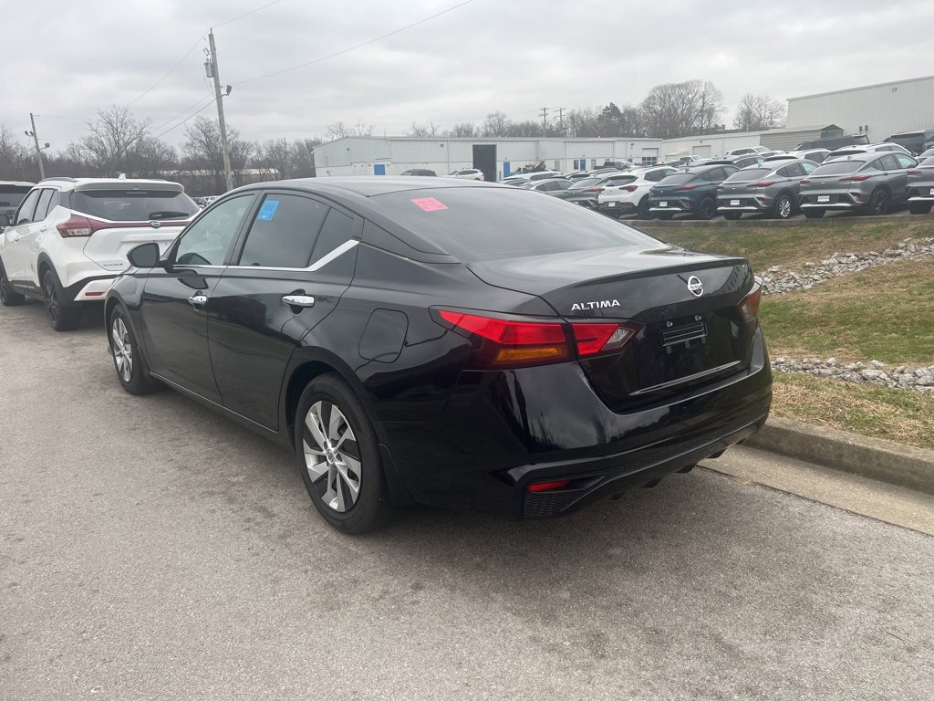 Used 2022 Nissan Altima 2.5 S image 6