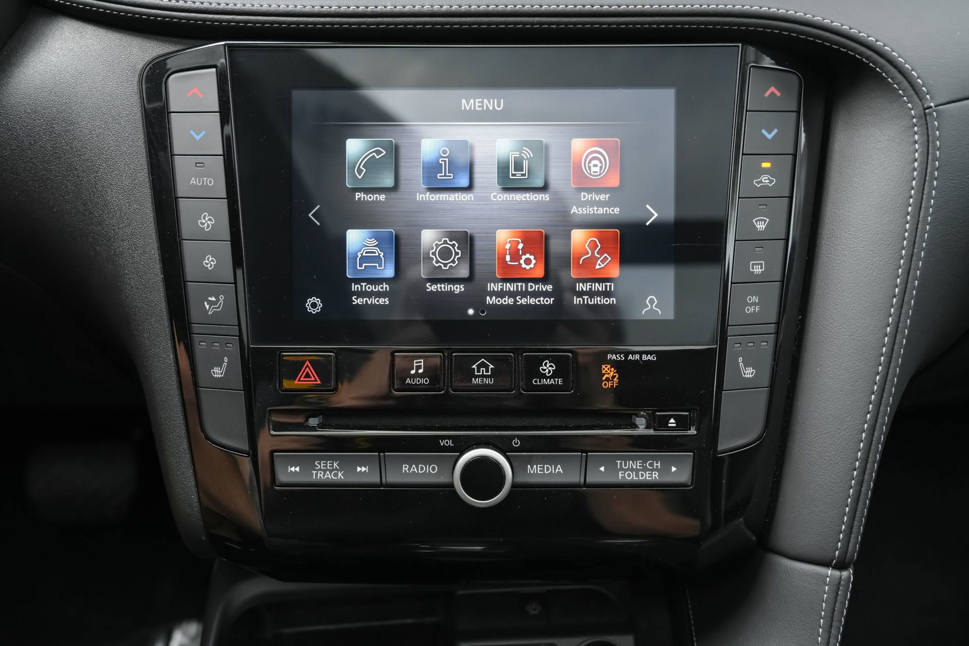 Certified 2023 INFINITI QX50 Luxe FWD image 14