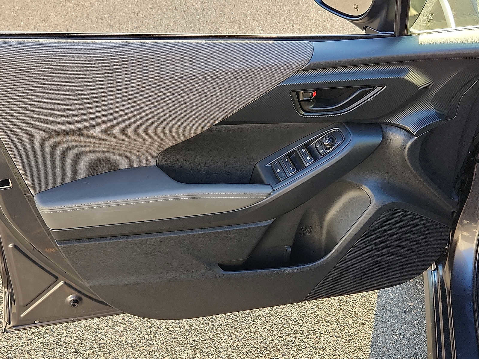 Used 2024 Subaru Crosstrek 2.0i Premium image 11