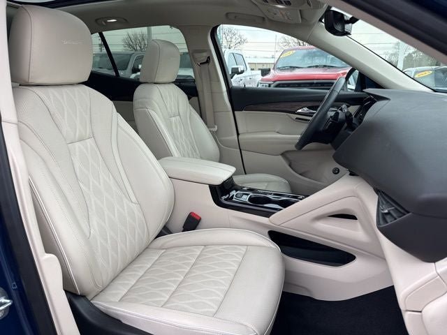 Used 2023 Buick Envision Avenir AWD/4WD image 30