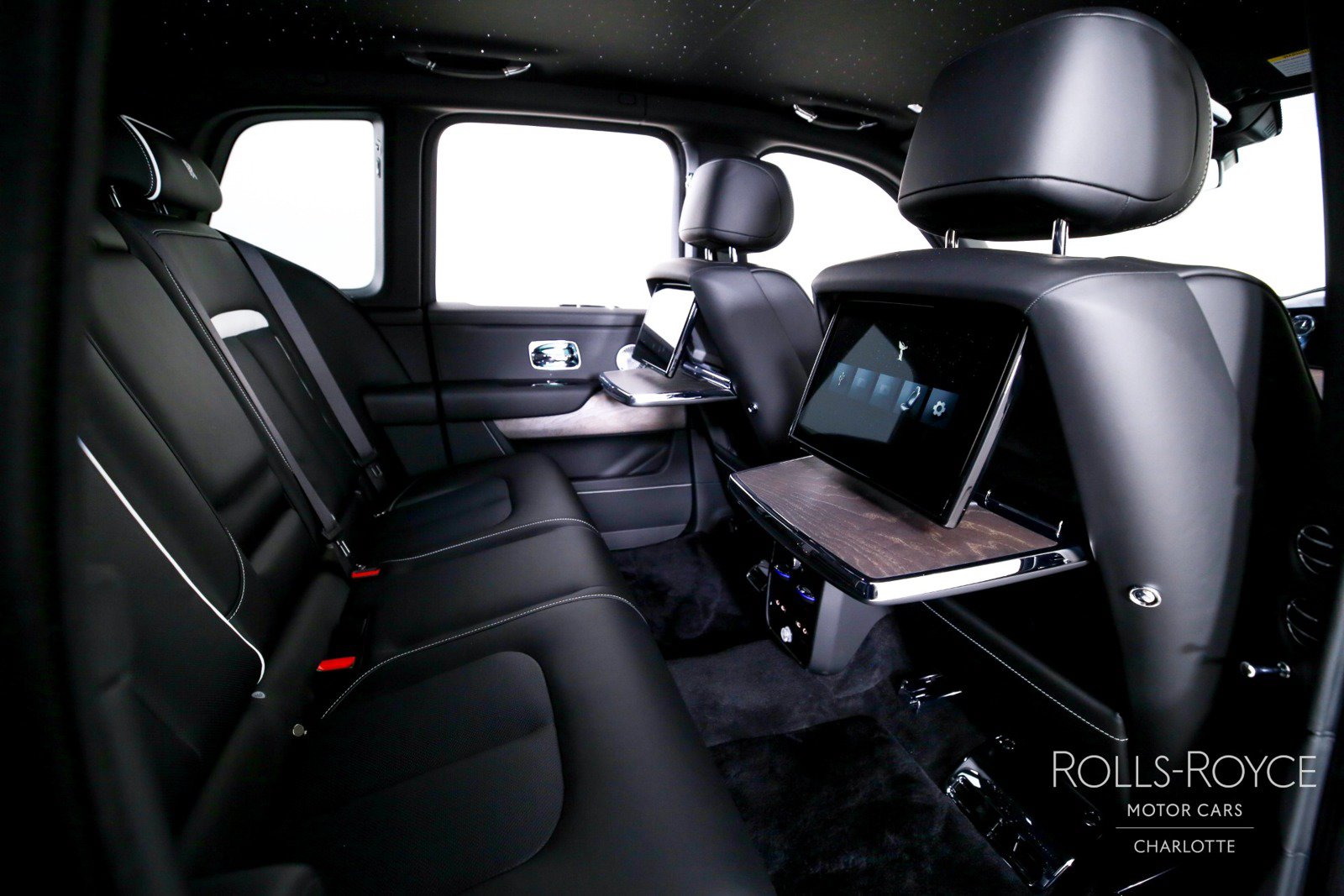 New 2026 Rolls-Royce Cullinan w/ Cullinan Package AWD/4WD image 31