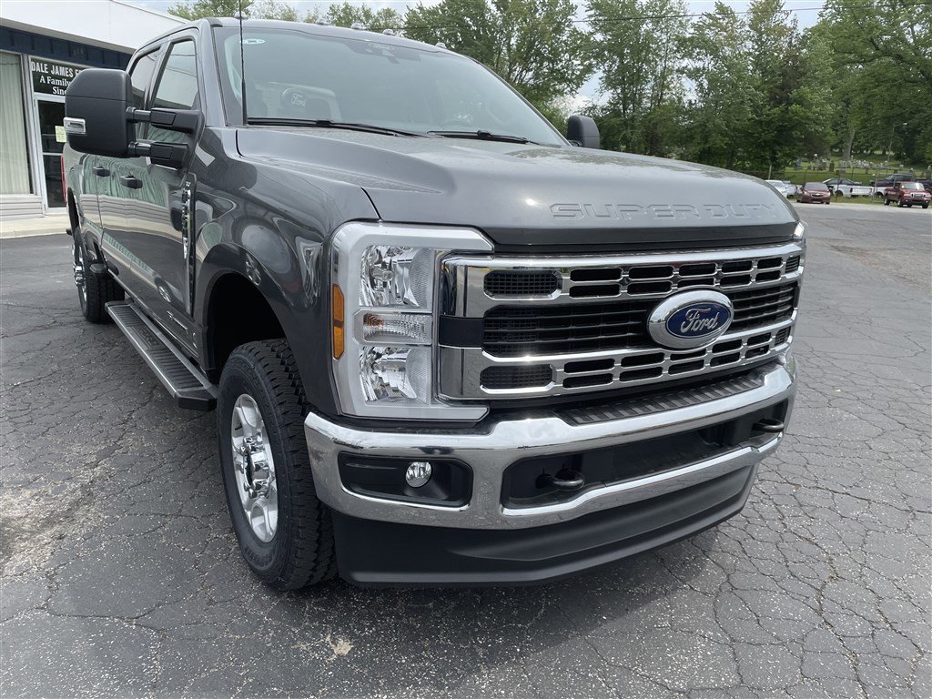 New 2026 Ford F350 4x4 Crew Cab Super Duty image 16
