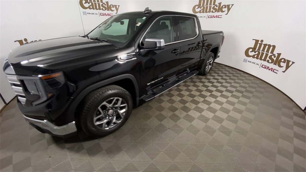 Used 2023 GMC Sierra 1500 SLE image 4