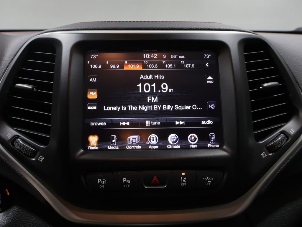 Used 2016 Jeep Cherokee Trailhawk w/ Comfort/Convenience Group image 25